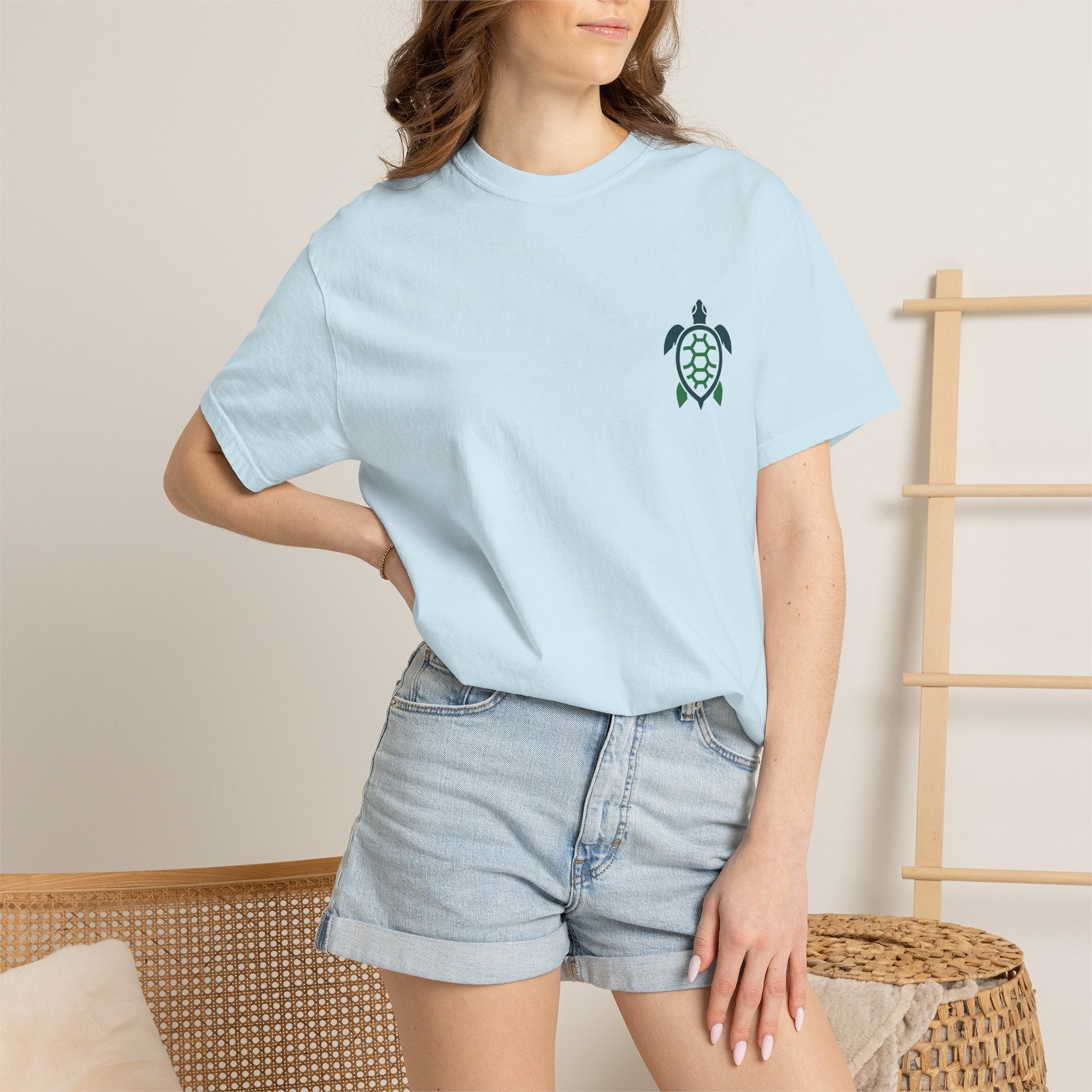 Simplistic Unisex Sea Turtle T-Shirt